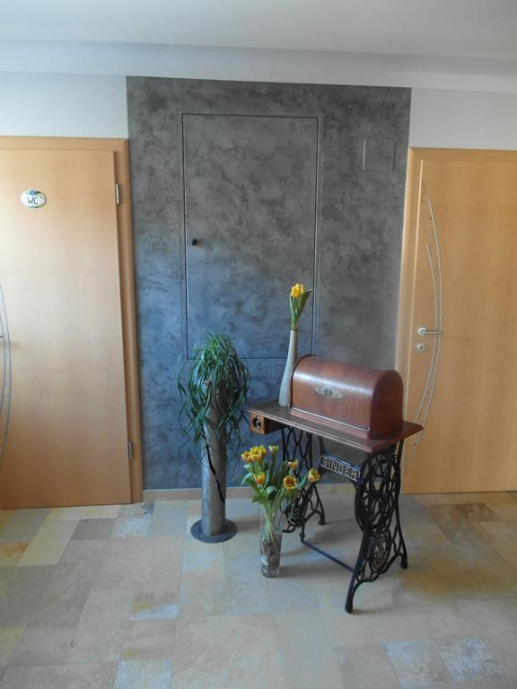 Lugerfarm Hotel Melk Kültér fotó